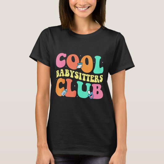 Cool Babysitters Club - Groovy Design Babysitter B Tシャツ (正面)
