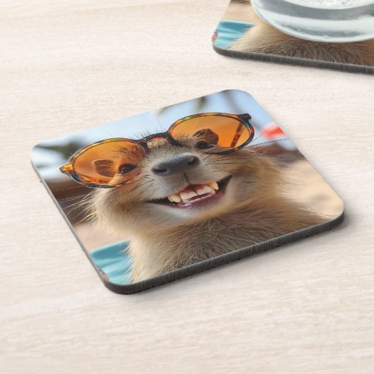 Cool Capybara コースター (左側)