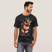 Cool Capybara Playing Video Games. Funny Gamer Cap Tシャツ (正面フル)