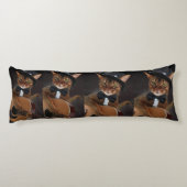 Cool Cat Guitarist – Minimal Elegant Design ボディピロー (裏面)