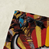 Cool Cow with Sunglasses Pop Art Graffiti Style ビーチタオル (インサイチュ)