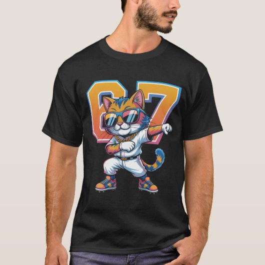 Cool Dabbing Cat 67 Baseball Sports Fan Gift | Fun Tシャツ (正面)