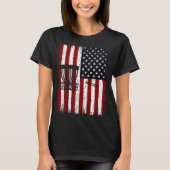 Cool Disc Golf Player Distressed USA American Flag Tシャツ (正面)