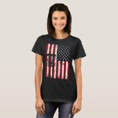 Cool Disc Golf Player Distressed USA American Flag Tシャツ (正面フル)