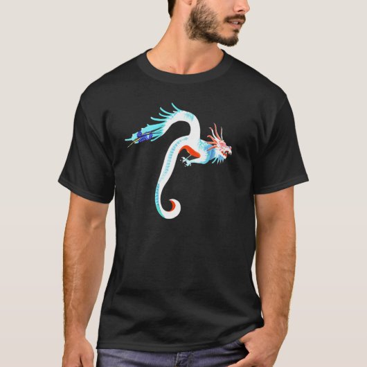 Cool Dragon Flying Mythical Creature Traditional C Tシャツ (正面)