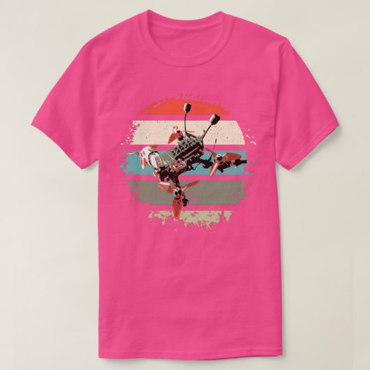 cool FPV drone quadrocopter retro vintage Tシャツ (デザイン正面)