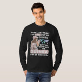 Cool Girl from Guinea  Proud Guinea Girl Tシャツ (正面フル)