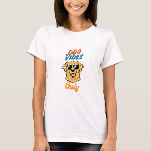 Cool Golden Retriever with Cool Quote T-shirt Tシャツ (正面)