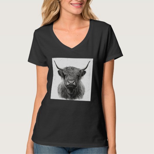 Cool Highland Cow Illustration Black Horn Women Me Tシャツ (正面)