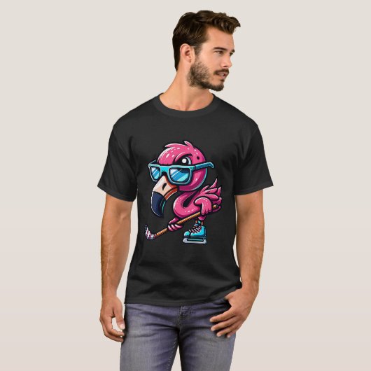 Cool Ice Hockey Flamingo With Attitude  Tシャツ (正面フル)