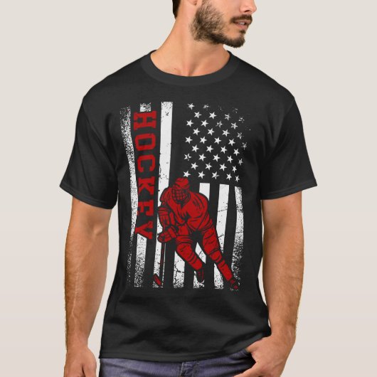 Cool Ice Hockey Player Distressed USA American Fla Tシャツ (正面)