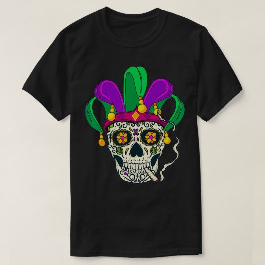 Cool Mardi Gras Candy Skull Wearing Mardi Gras Hat Tシャツ (デザイン正面)