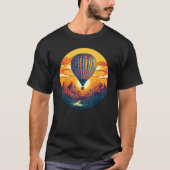 Cool Mountain Lake Sunset Adventures with hot Air  Tシャツ (正面)