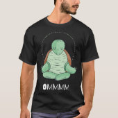 Cool OMMM meditation relaxation turtle yoga Tシャツ (正面)