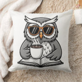 Cool Owl Reading With Coffee クッション (ブランケット)