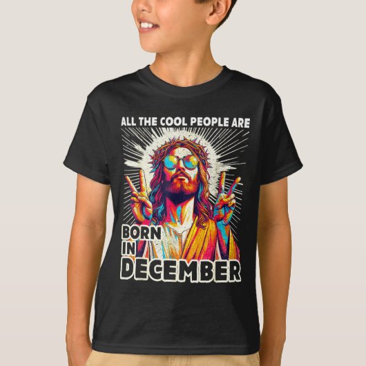 Cool People Are Born In December Christian Christm Tシャツ (正面)