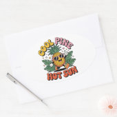 Cool Pine Hot Sun Retro Pineapple Summer Vibes 楕円形シール (封筒)