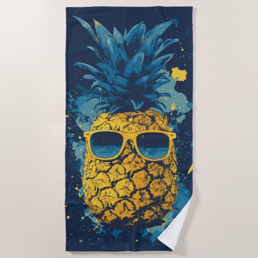 Cool Pineapple with Sunglasses Pop Art Illustratio ビーチタオル (正面)