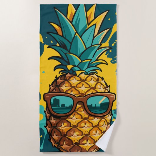 Cool Pineapple with Sunglasses – Summer Vibes ビーチタオル (正面)