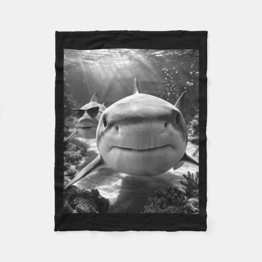 Cool Shark Animal Selfie  フリースブランケット (正面)