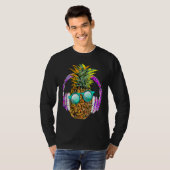 Cool Summer Pineapple Graphic Illustration Outfit Tシャツ (正面フル)