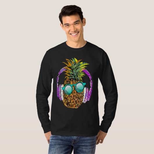 Cool Summer Pineapple Graphic Illustration Outfit Tシャツ (正面フル)