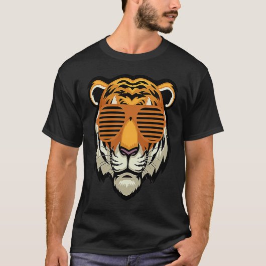 Cool Sunglasses Bengal Tiger Black and Orange Tシャツ (正面)