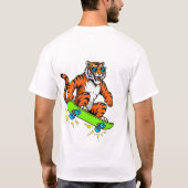 Cool Tiger on Skateboard – Retro Street Style Cart Tシャツ (裏面)