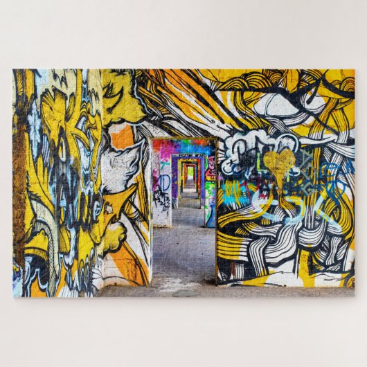 Cool urban graffiti in an abandoned building, ジグソーパズル (横)