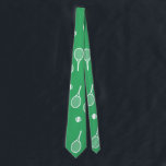 Cool White Retro Tennis Racquets Pattern Green  ネクタイ<br><div class="desc">White and green Tennis Rackets Pattern For Him | Summer Tennis Court. Gift for tennis player, white racquet tennis match on a green background. Personalized Gift for a tennis player. Trendy tennis players home decor. Trendy modern tennis player gifts. Cool retro modern gift for your school tennis coach or school...</div>