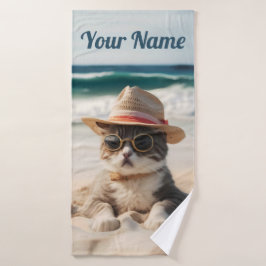 Coole Katze am Strand mit Sonnenbrille und Hut - バスタオル