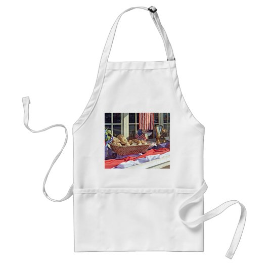 Cooperstown NY - Bakery Window With American Flags スタンダードエプロン (正面)