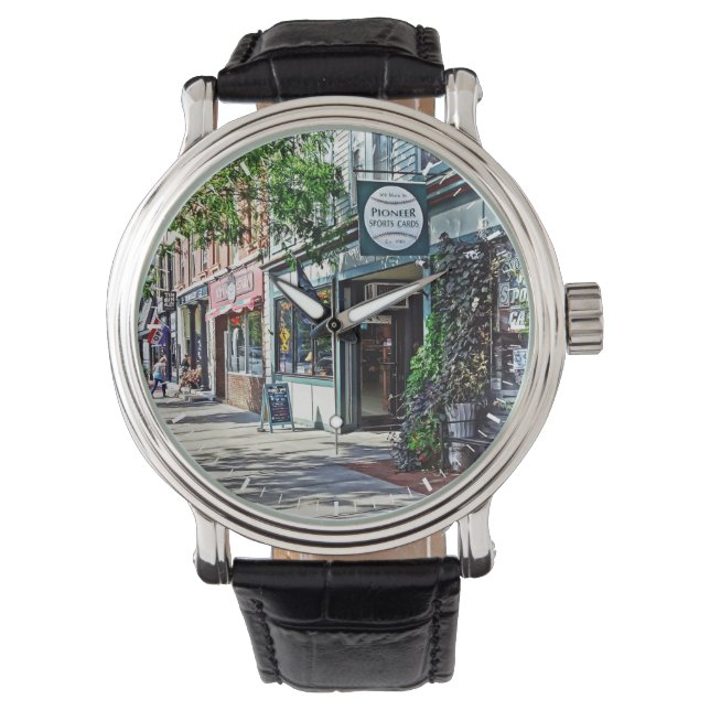Cooperstown NY - Shops Along Main Street 腕時計 (正面)