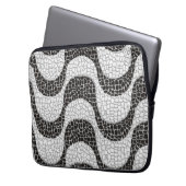 Copacabana Sidewalk Brazilian pattern ラップトップスリーブ (正面左)