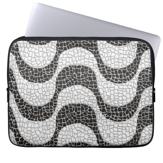 Copacabana Sidewalk Brazilian pattern ラップトップスリーブ (正面)