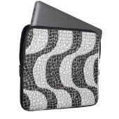 Copacabana Sidewalk Brazilian pattern ラップトップスリーブ (正面右)