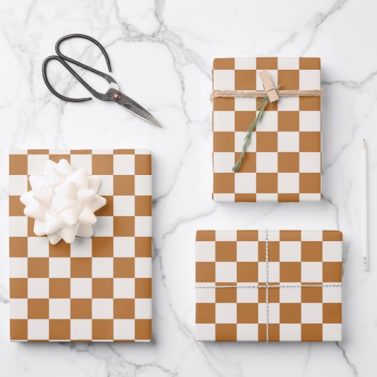 Copper and eggshell checkerboard pattern ラッピングペーパーシート (正面)