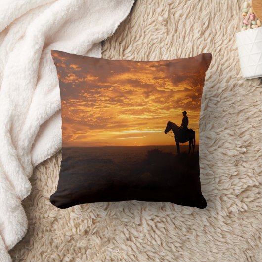 Copper Sunset Warm Tones Cowboy Silhouette Art クッション (ブランケット)