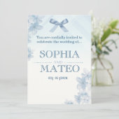 Coquette Blue Watercolor Floral Wedding Invitation 招待状 (スタンド正面)