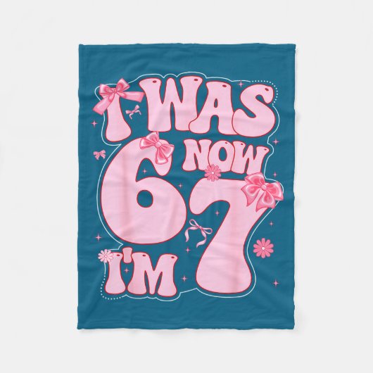 Coquette Bow 7th Birthday Girl I Was 6 Now I'm 7 Y フリースブランケット (正面)