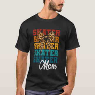 Coquette Bow Skater Mom Cute Skater Lovers Mothers Tシャツ