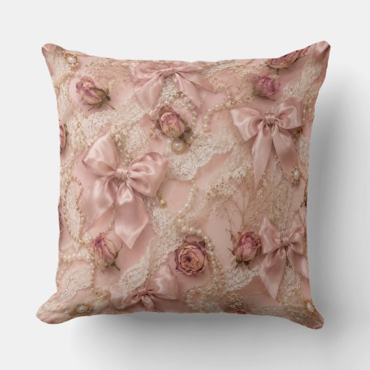 Coquette Lace & Pearls Pillow クッション (正面)