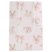 Coquette Shoes Pattern  ミディアムペーパーバッグ (裏面)