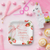 Coquette Strawberry Baby Shower ペーパープレート (パーティー)