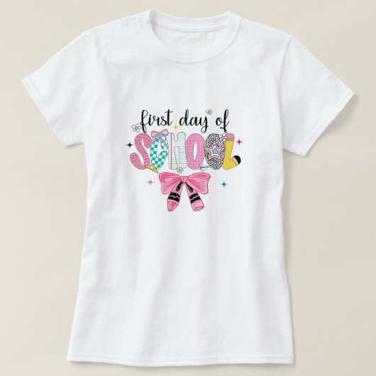 Coquettish first day of school T-shirt Tシャツ (デザイン正面)