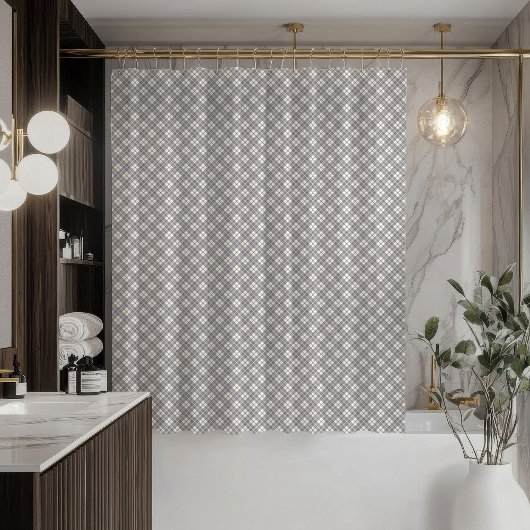 Coral and Grey Tartan Curtain Sleek Bathroom Look シャワーカーテン