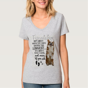 Corgiの友情は誰のことかについてではない Tシャツ