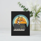 Corgi Dogアナログドラムマシン鍵盤合成装置 ポストカード (スタンド正面)
