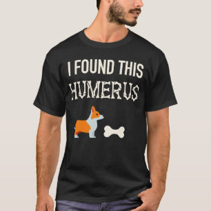 Corgi Dog Halloween Boneこの上腕骨を見つけた Tシャツ