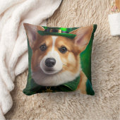 Corgi Dog in St. Patrick's Day Dress クッション (ブランケット)